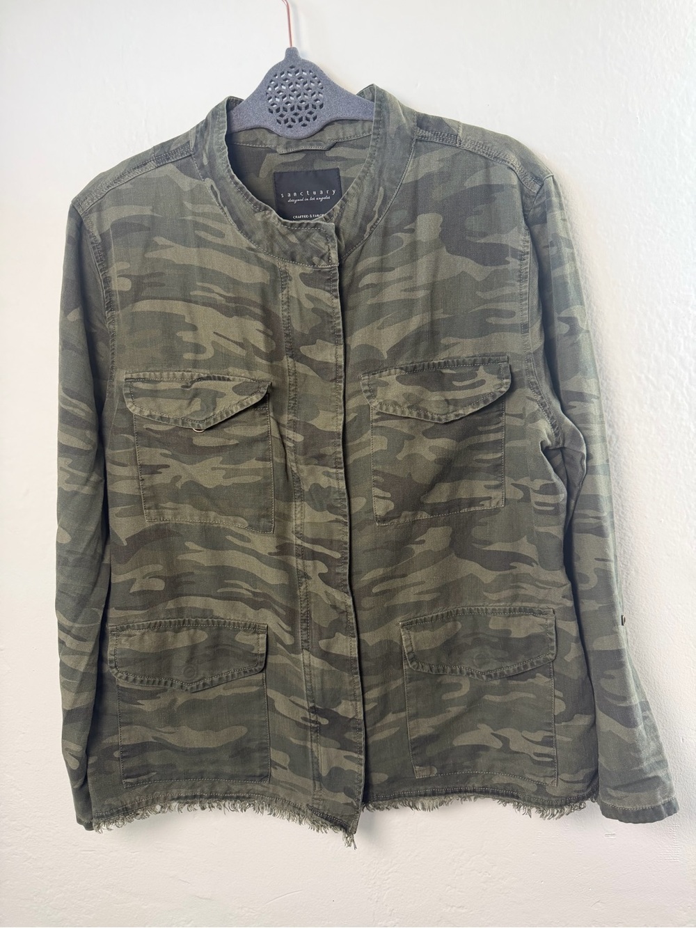 Sanctuary Fray Hem Camo Print Cotton Blend Utility Jacket Large